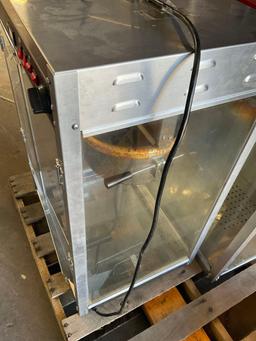 Benchmark USA- Silver Screen, model 11147, 120 volts, popcorn machine, works