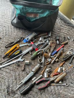Makita tool bag and assert tools. Over 30 pieces
