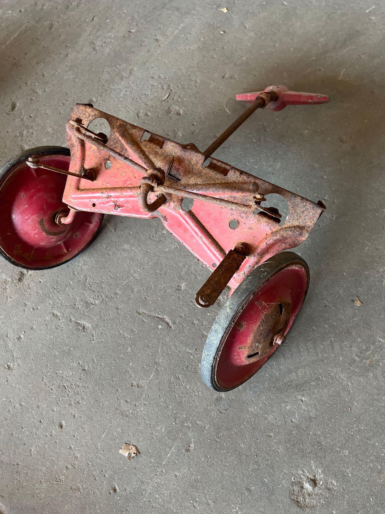 Vintage Tricycle/ toy pedal car parts. 5 pieces