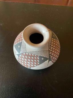 Vintage signed Julio Mora pottery vase. 4" x 4.5"