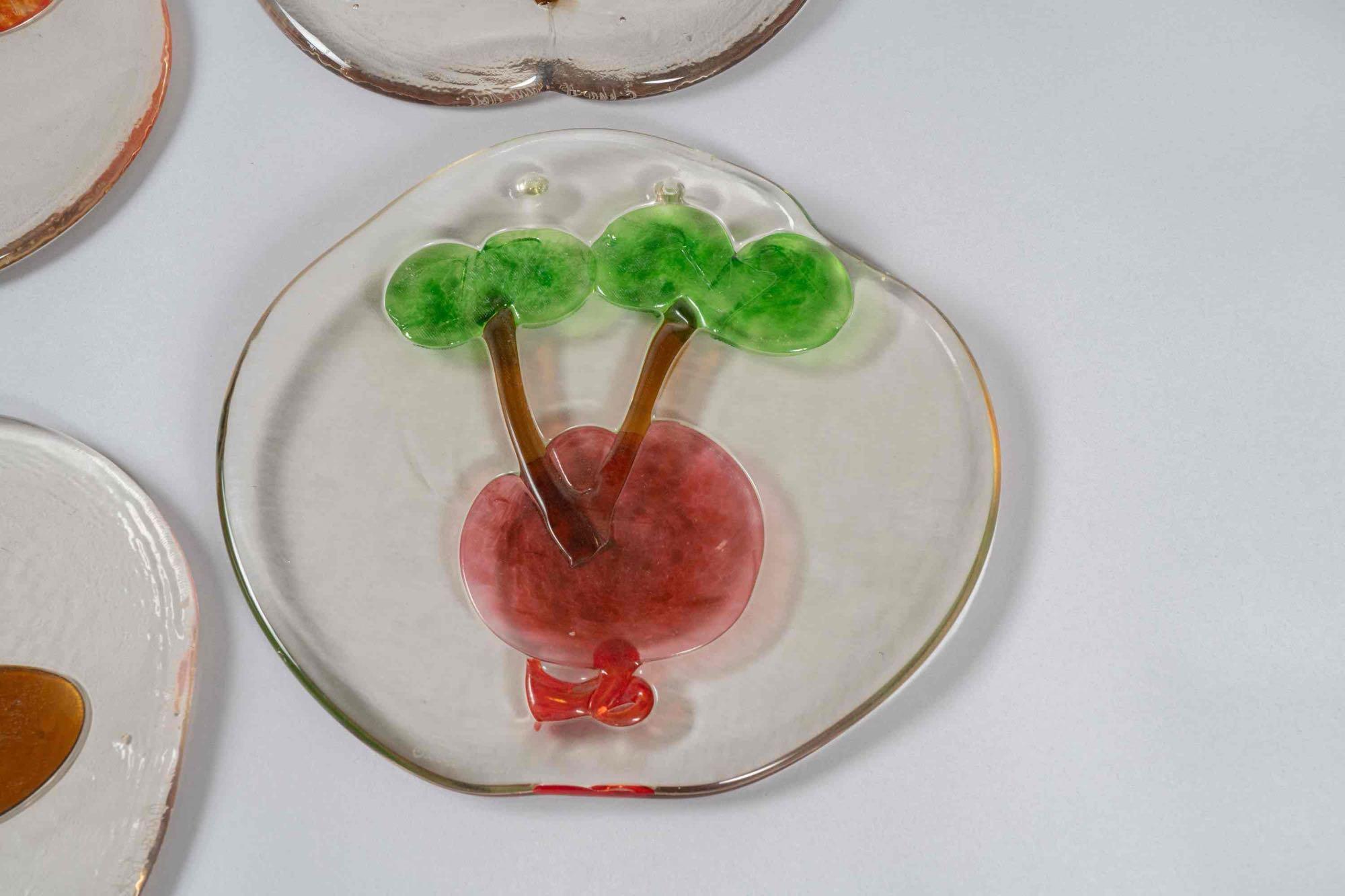 Art work blown glass deco. Each piece signed Oiva Toikka Nuutajarvi. Each piece is 11" T x 10" W