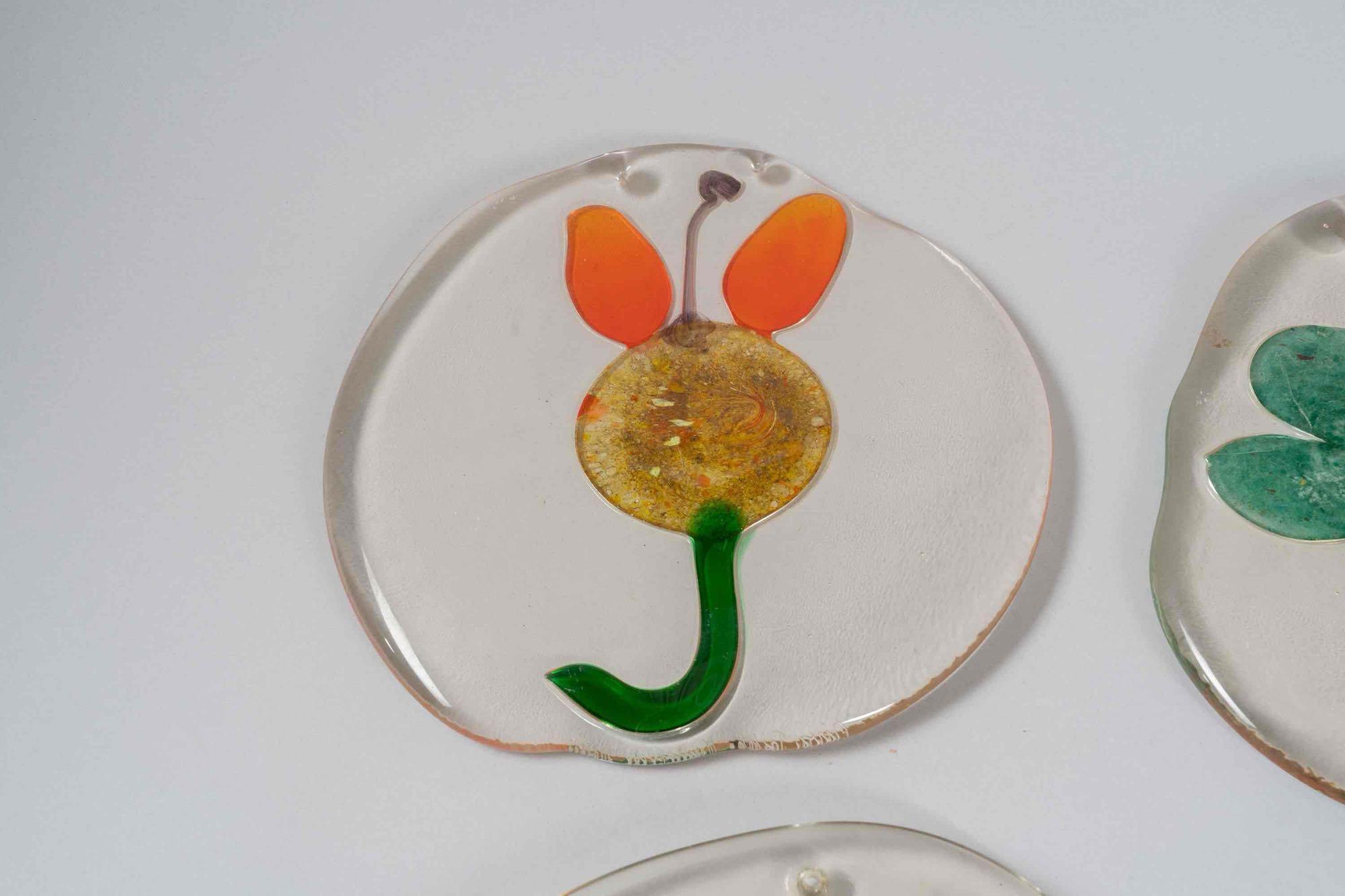 Art work blown glass deco. Each piece signed Oiva Toikka Nuutajarvi. Each piece is 11" T x 10" W