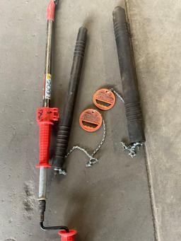 Ridgid drain & two pipe plugs