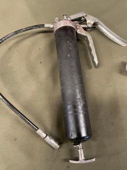 Grease gun and pneumatic paint gun