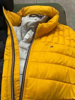Assorted jackets.Tmberland, Tommy Hilfiger, Fried Denim,etc. see pics for some sizes. 12 pieces