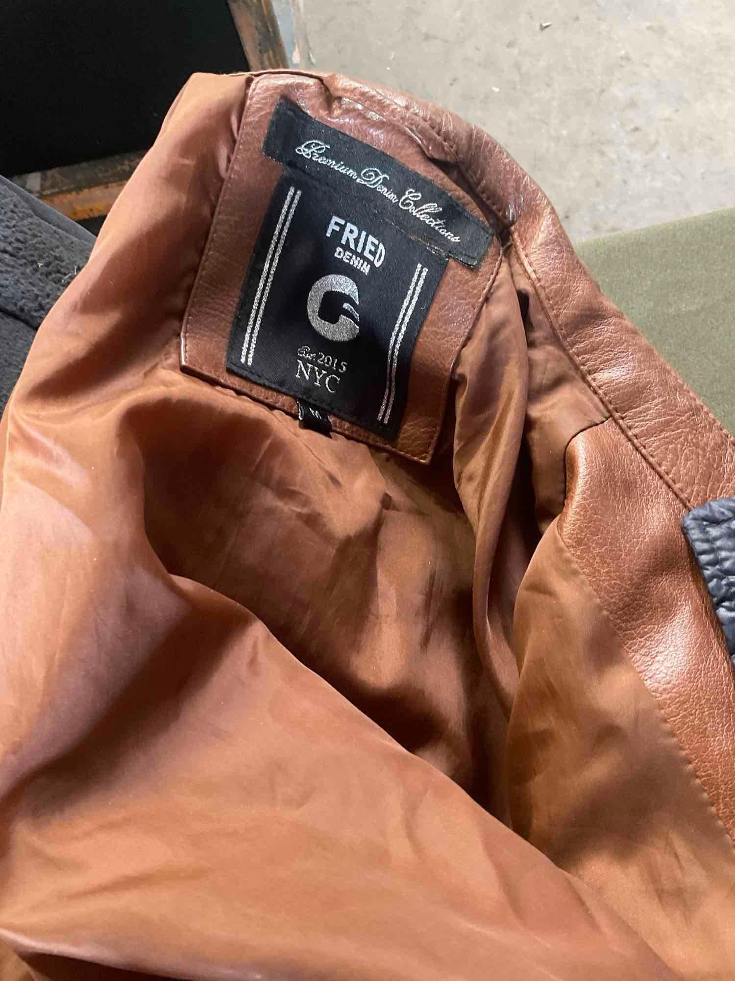 Assorted jackets.Tmberland, Tommy Hilfiger, Fried Denim,etc. see pics for some sizes. 12 pieces