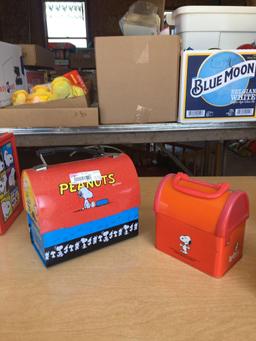Group of 6 Peanuts Snoopy Tins