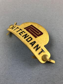 Vintage Penn Central Railway attendant hat badge
