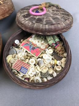 Group of 3 : Covered Baskets Filled with an Assortment of Vintage Buttons