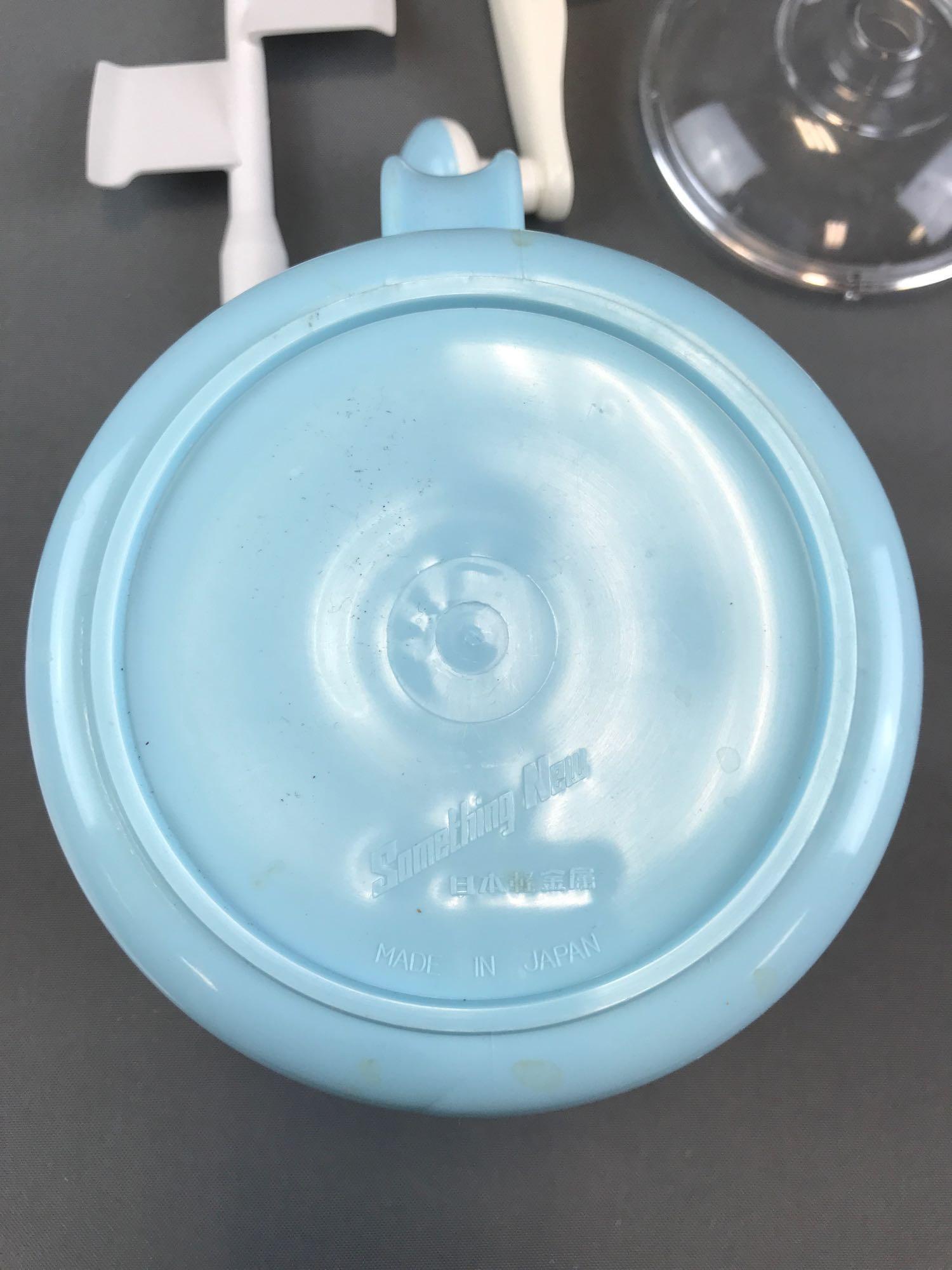 Vintage Donvier Land Snoopy Ice Cream Maker in original packaging-blue
