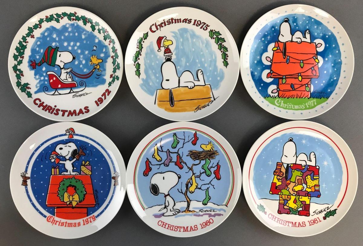 Group of 6 Schmid Peanuts Snoopy Christmas porcelain collector plates