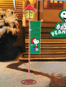 Peanuts Snoopy and Woodstock Lighted Lamp Post Christmas decor