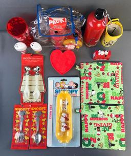 Group of 14 assorted Peanuts kitchen items and more