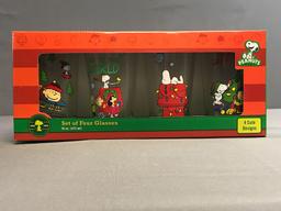 Peanuts Holiday Cups