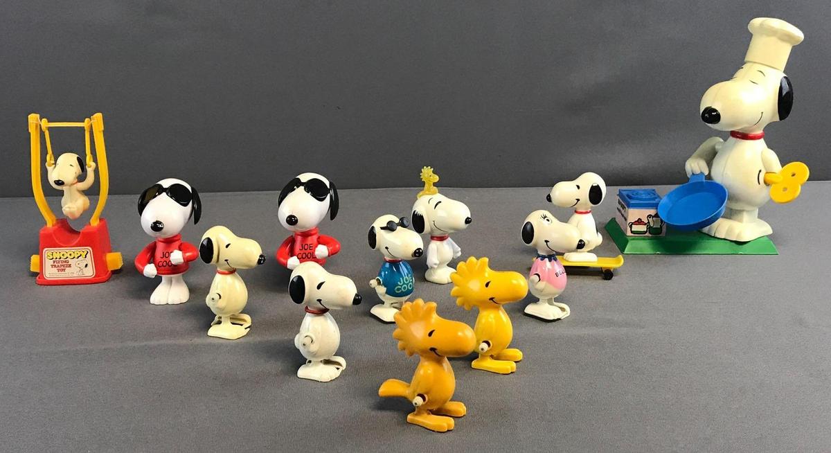 Peanuts Group of 11 Toys