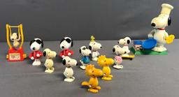 Peanuts Group of 11 Toys