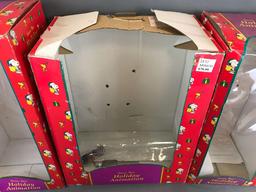 Group of 3 Santas Best Peanuts Holiday Animation with original packaging