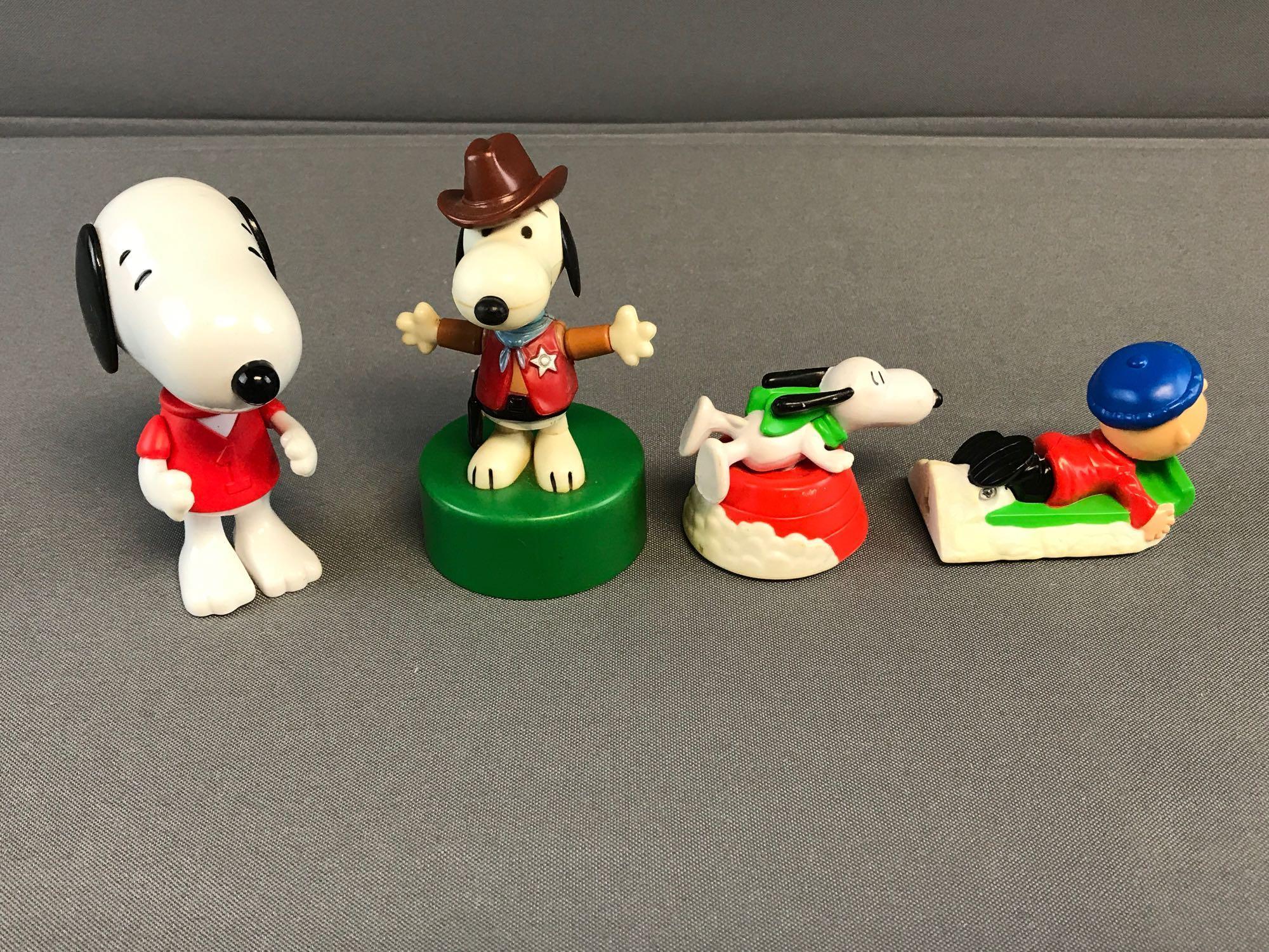 Peanuts Group of 10+ Toys