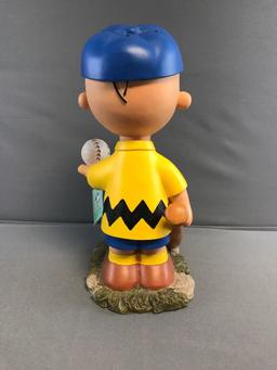 Peanuts Charlie Brown Garden Statue