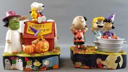 2 Peanuts Halloween figurines