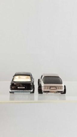 Group of 2 Hot Wheels die cast vehicles