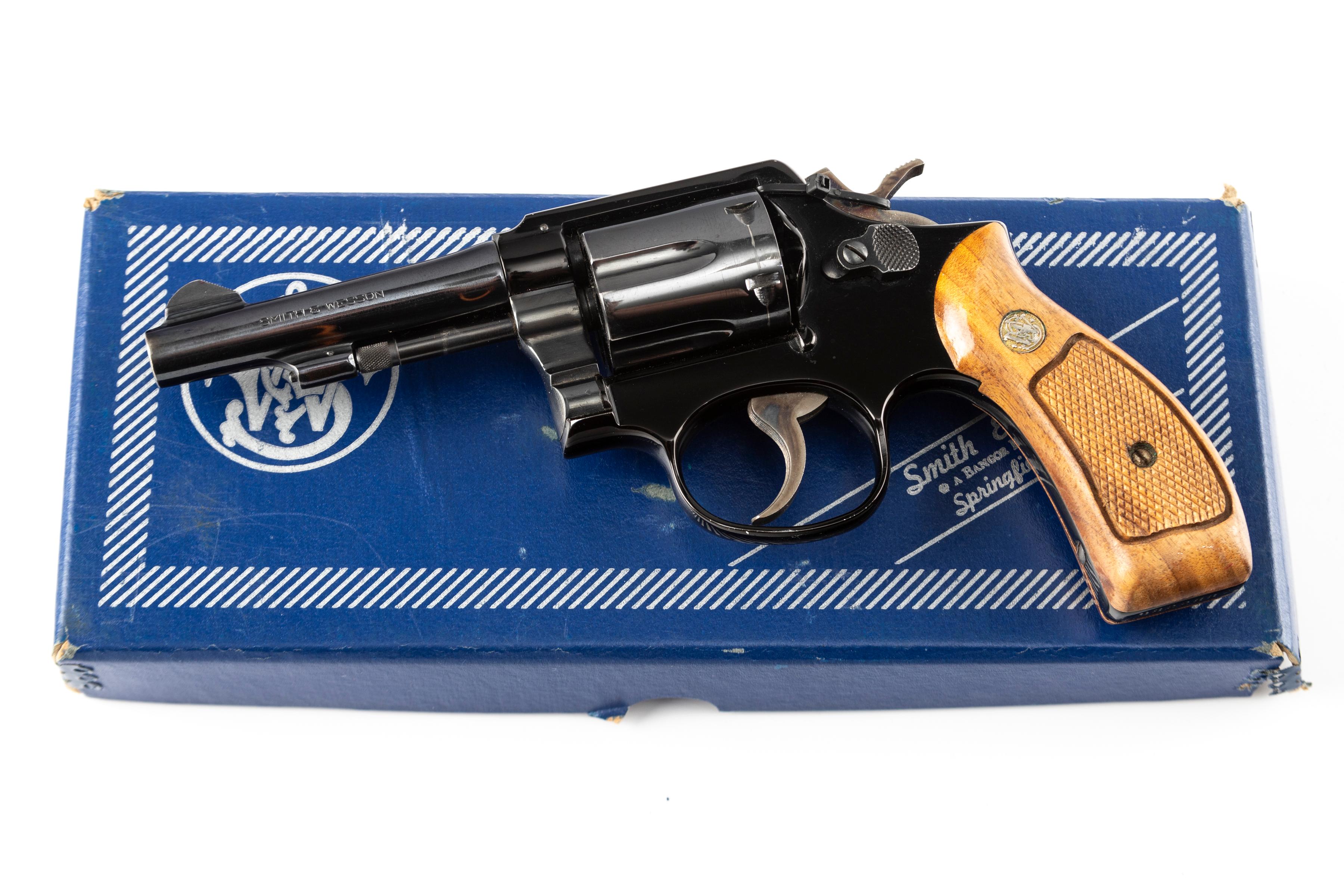 Smith and Wesson Model 12-2 Airweight Revolver, .38 SPL caliber, SN D822887, manufactured in 1976, 4