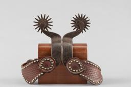 Pair of "Carl Hall" marked single mounted goose head Spurs with engraved diamond on heel bands and e