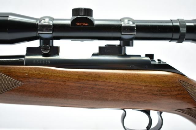 Winchester, Model 52 Sporting, 22 LR Cal., Bolt-Action (Micro-Motion Trigger)