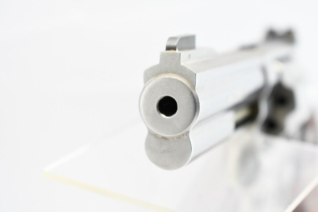 1993 Smith & Wesson, Model 617 (4"), 22 LR, Revolver (W/ Box), SN - BNW4038
