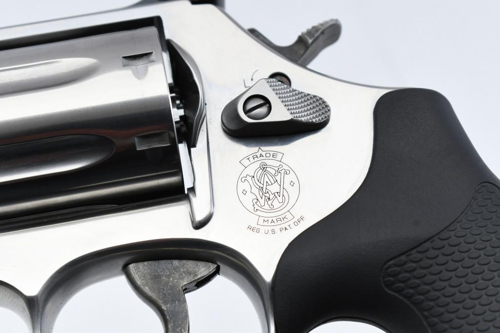 Smith & Wesson, Model 686-6 Stainless, 357 Magnum, Revolver (W/ Case), SN - DKY5023