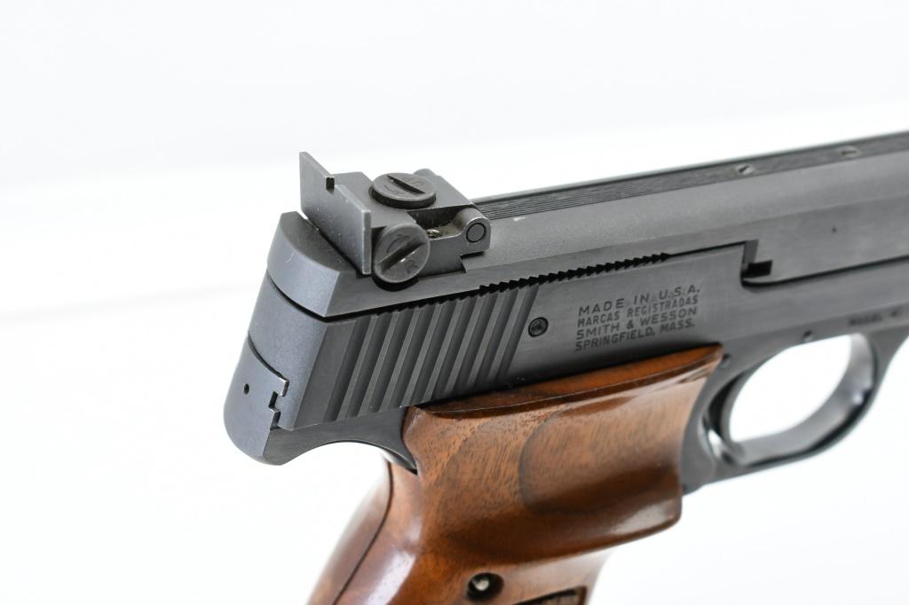 1977 Smith & Wesson, Model 41, 22 LR, Semi-Auto, SN - A323211