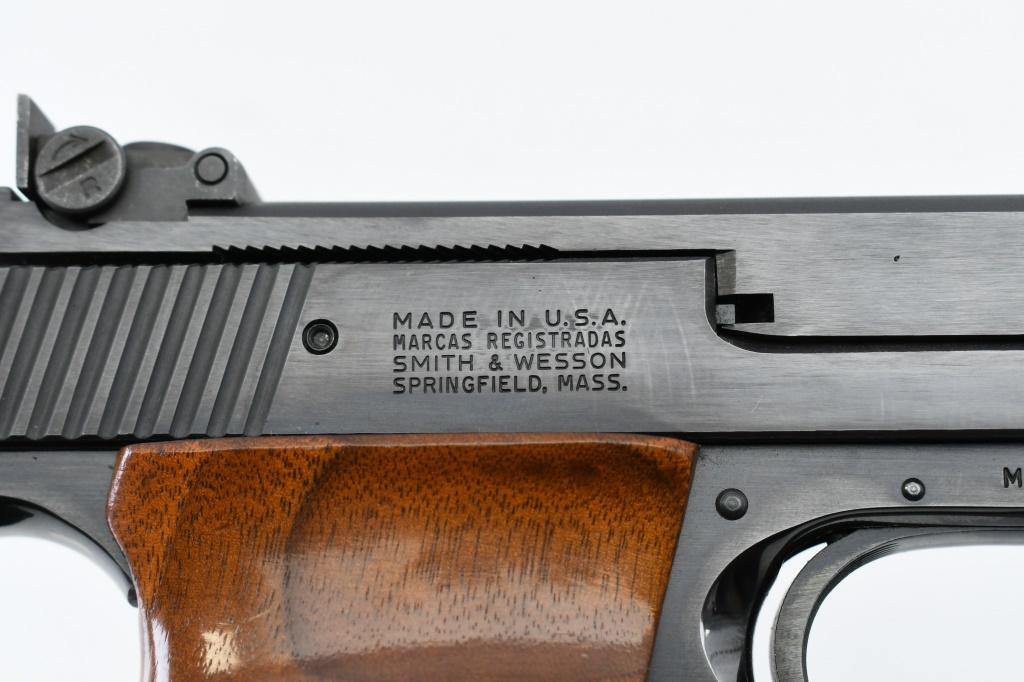 1977 Smith & Wesson, Model 41, 22 LR, Semi-Auto, SN - A323211
