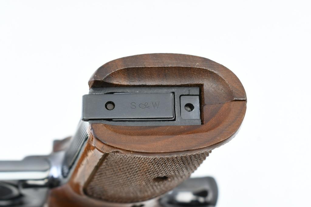 1977 Smith & Wesson, Model 41, 22 LR, Semi-Auto, SN - A323211