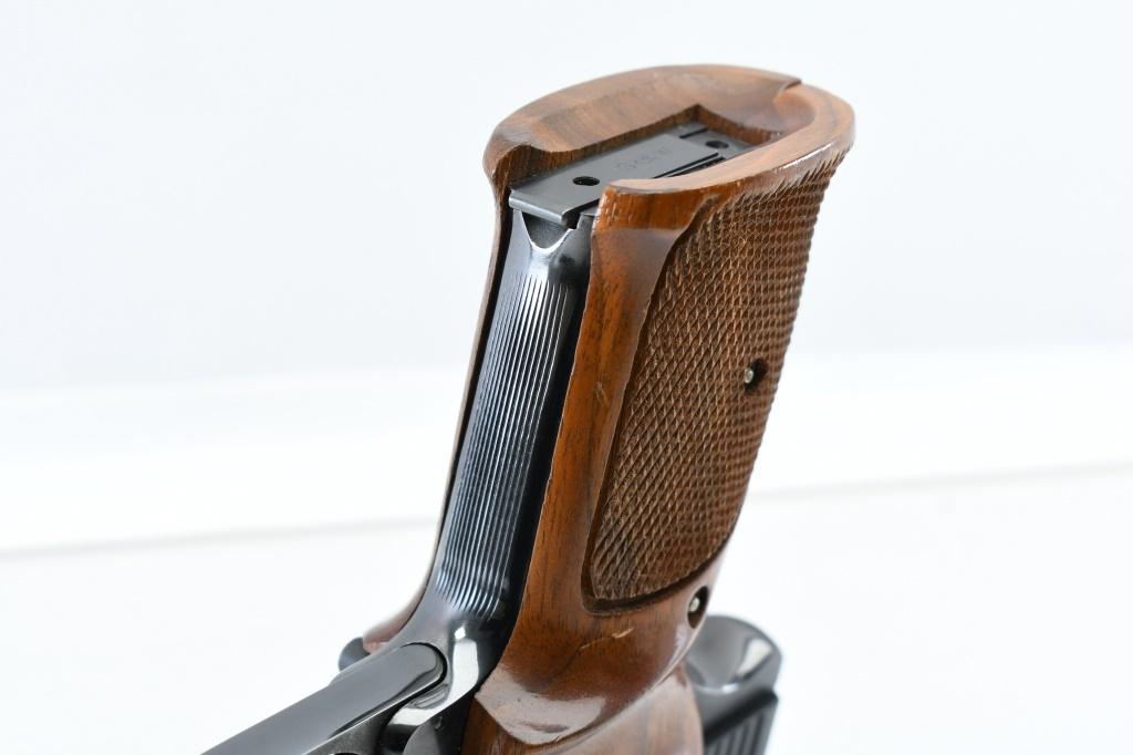 1977 Smith & Wesson, Model 41, 22 LR, Semi-Auto, SN - A323211