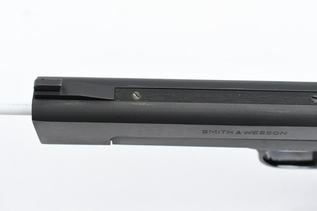 1977 Smith & Wesson, Model 41, 22 LR, Semi-Auto, SN - A323211