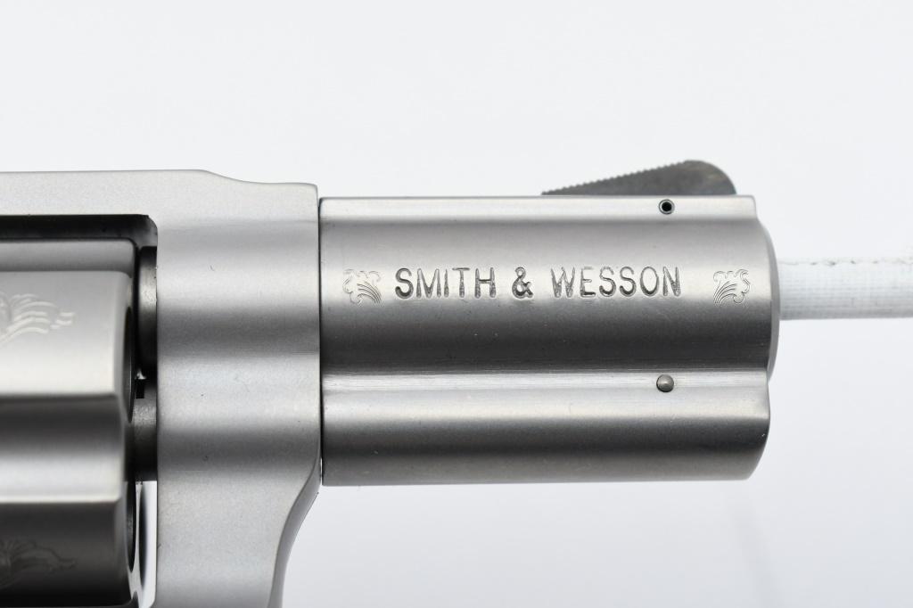 Smith & Wesson, 640-1 Engraved Stainless, 357 Magnum, Revolver (NIB), SN - CXT2042