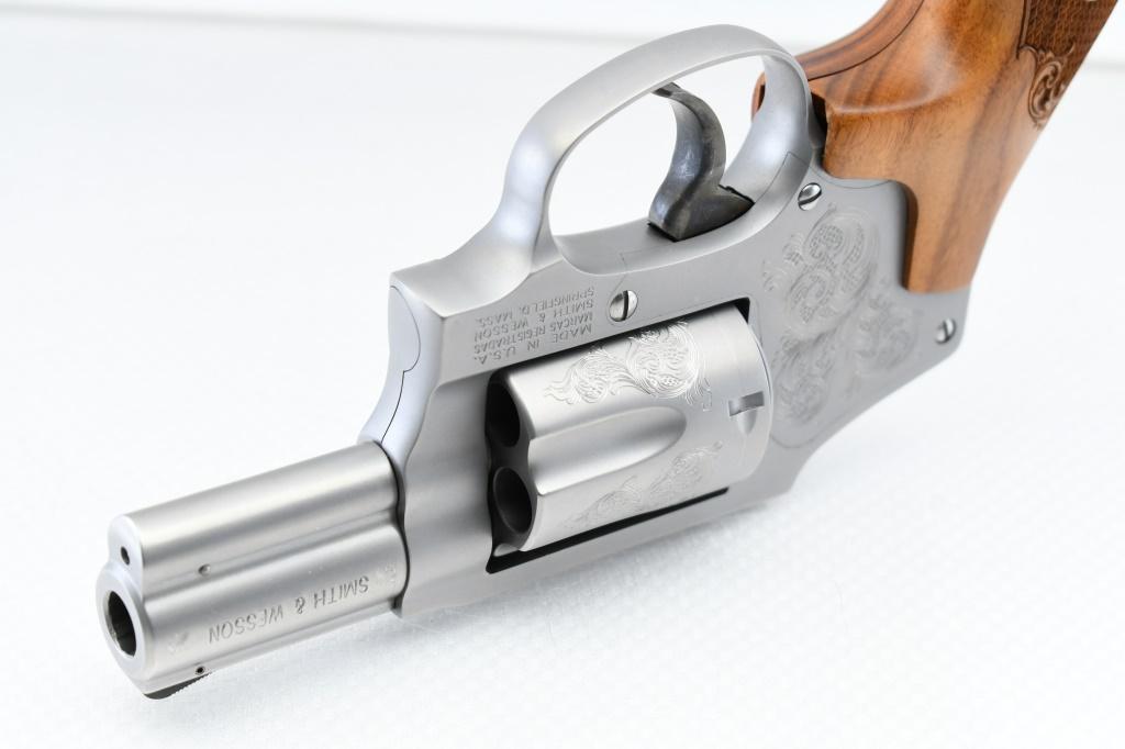Smith & Wesson, 640-1 Engraved Stainless, 357 Magnum, Revolver (NIB), SN - CXT2042