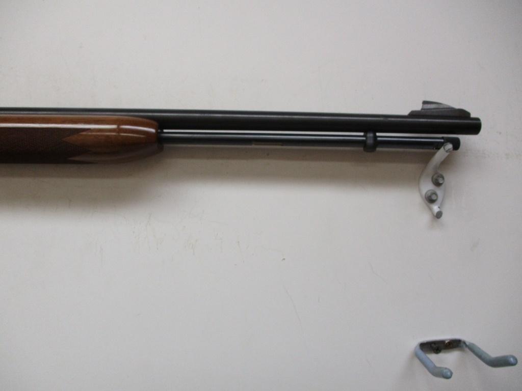 Remington Speedmaster mod. 552 22 S-L-LR cal semi auto rifle tube feed manu