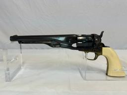 Cabela's Pietta 44 cal black powder revolver