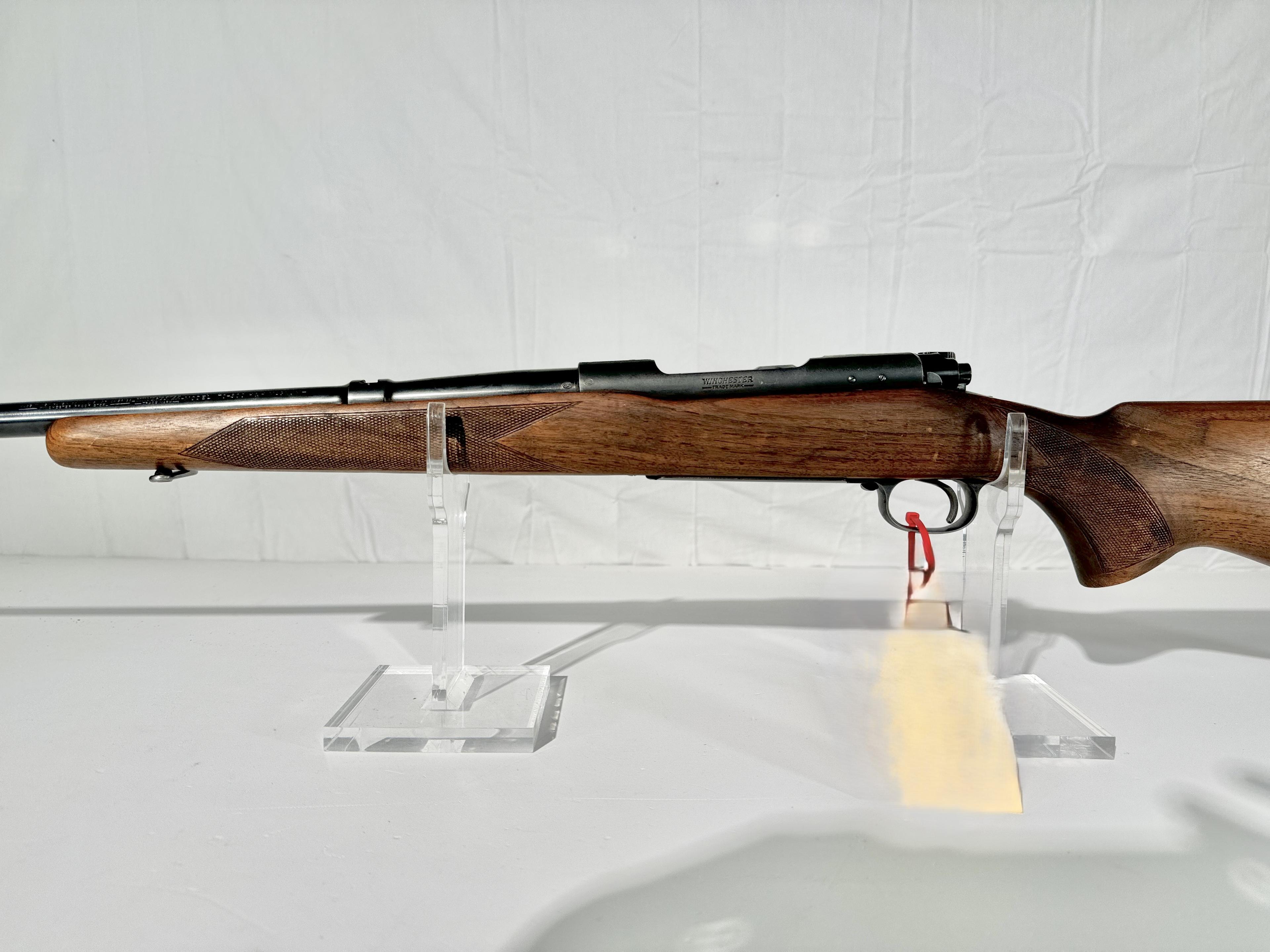 Winchester mod 70 300 H&H Mag cal Bolt Action rifle