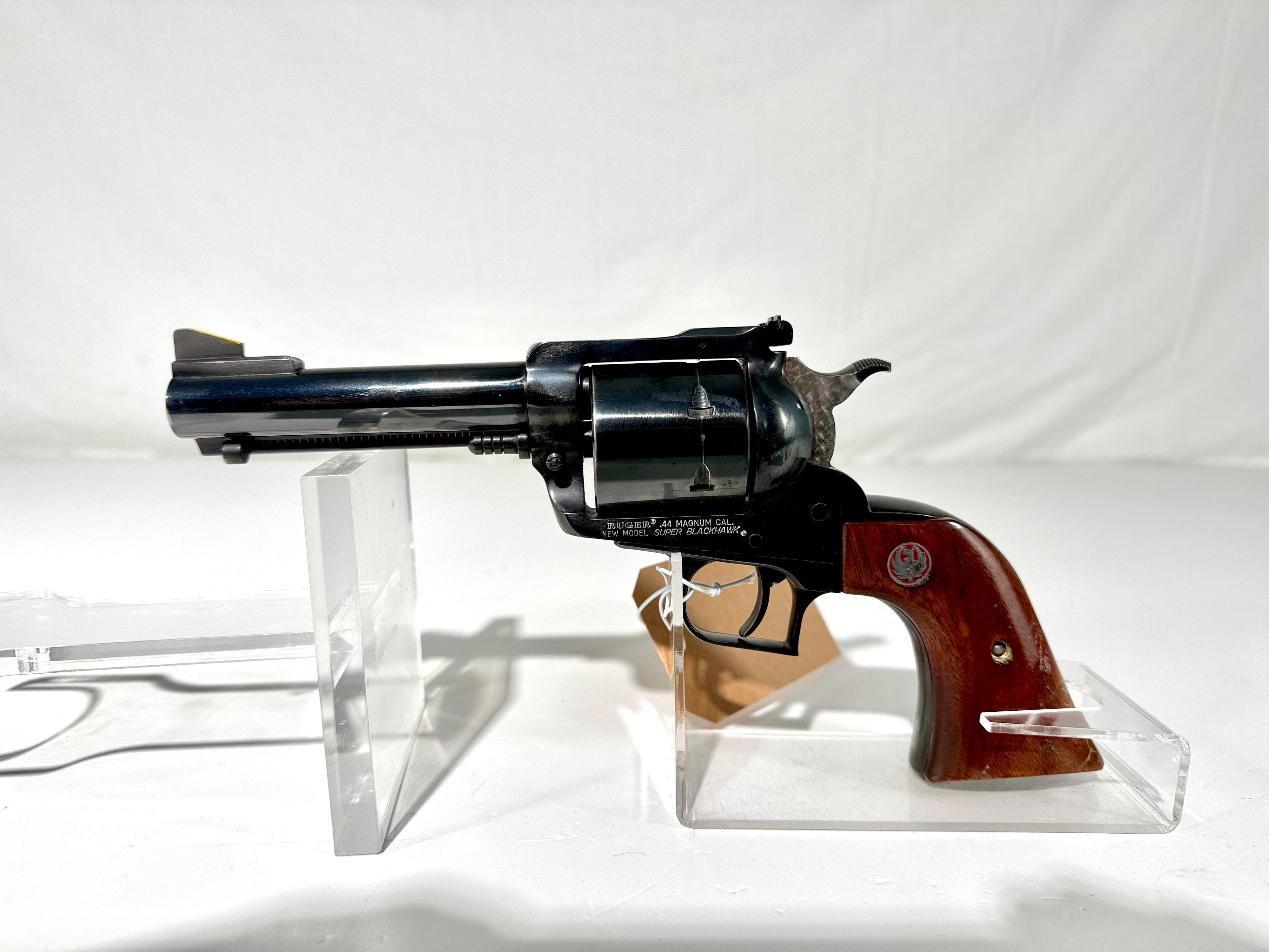 RUGER NEW MODEL BLACKHAWK 44 MAG REVOLVER
