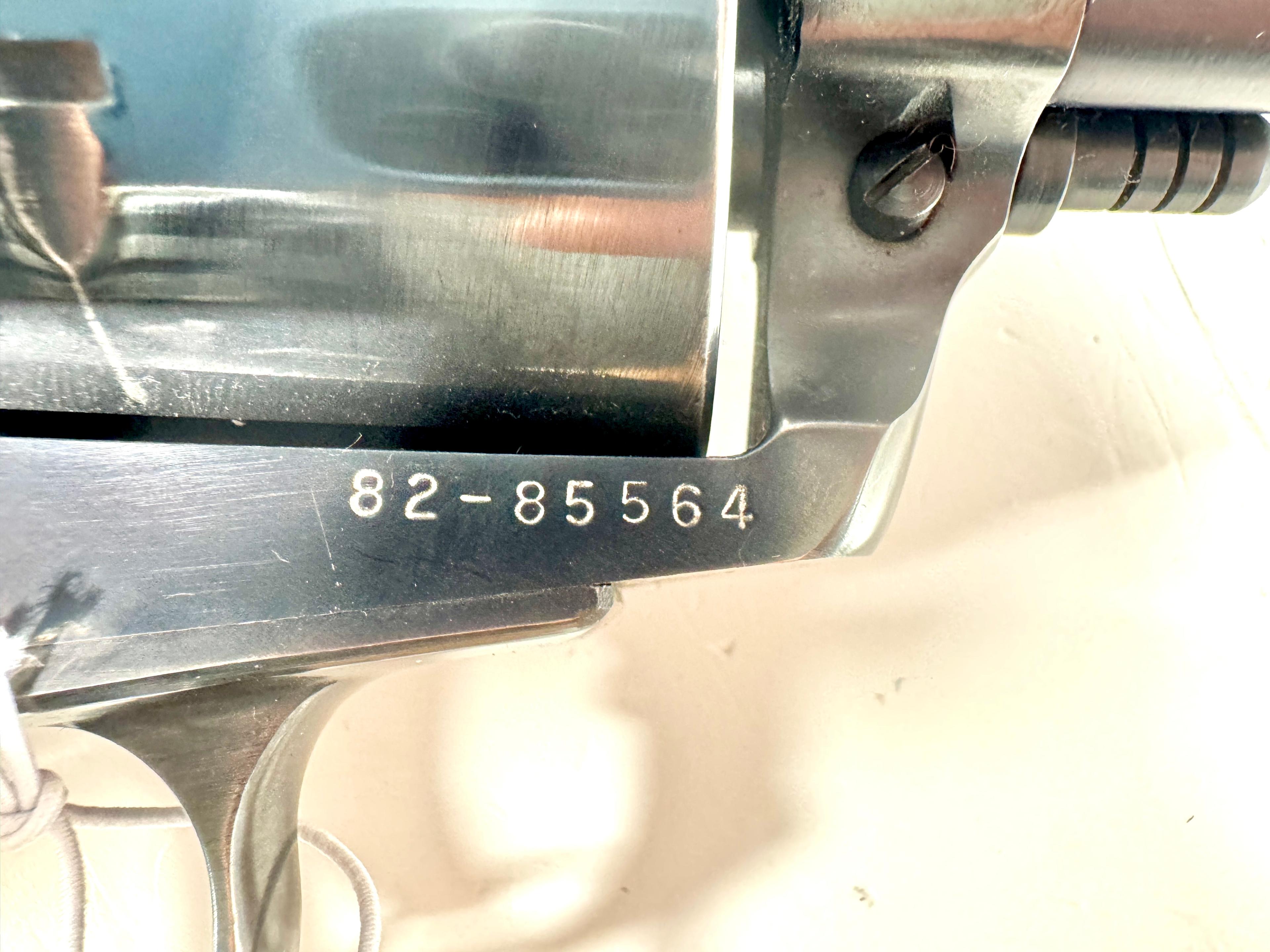 RUGER NEW MODEL BLACKHAWK 44 MAG REVOLVER