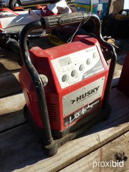 HUSKEY BATTERY JUMPER