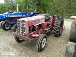 INTERNATIONAL 454 TRACTOR