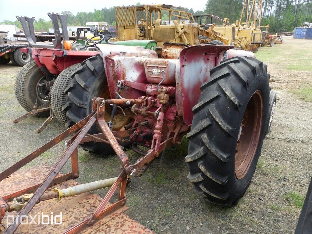INTERNATIONAL 454 TRACTOR