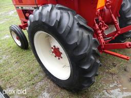 INTERNATIONAL 484 TRACTOR