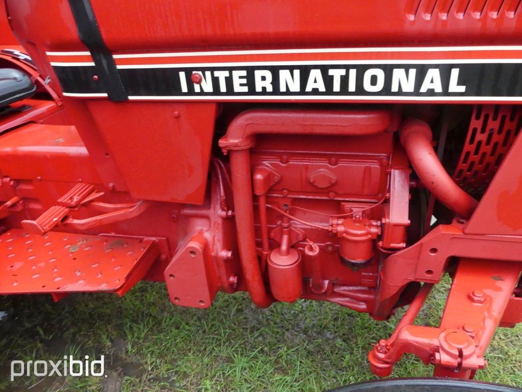 INTERNATIONAL 484 TRACTOR