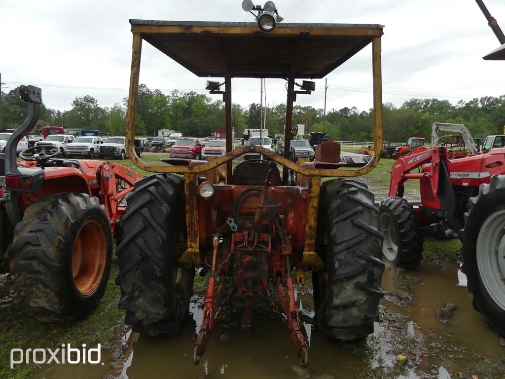 INTERNATIONAL 574D TRACTOR