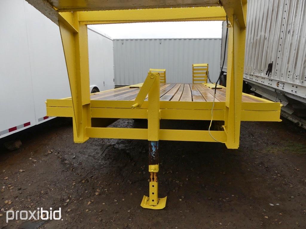 1978 KING GOOSENECK FLATBED TRAILER
