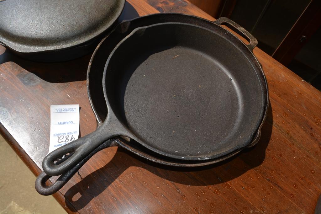 2 SKILLETS